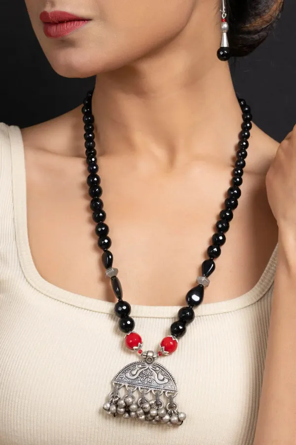 Handmade_German_Silver_Ghungroo_Pendant_With_Red_Black_Onyx_Stones_Jewelry_Sets