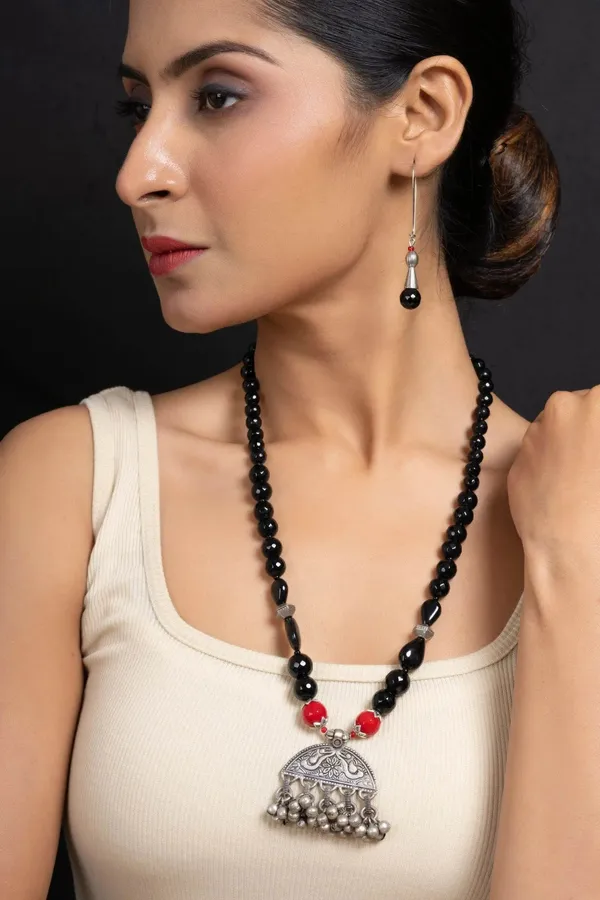 Handmade_German_Silver_Ghungroo_Pendant_With_Red_Black_Onyx_Stones_Jewelry_Sets