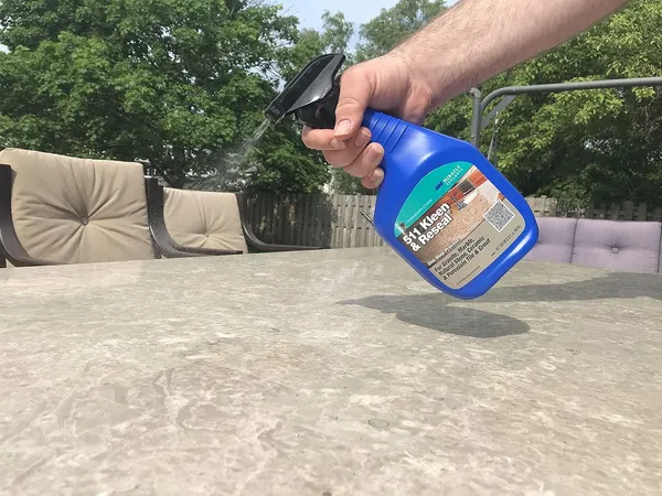Miracle_Sealants_511_Kleen_&_Reseal_Tile_&_Stone_Spray_Cleaner_946Ml