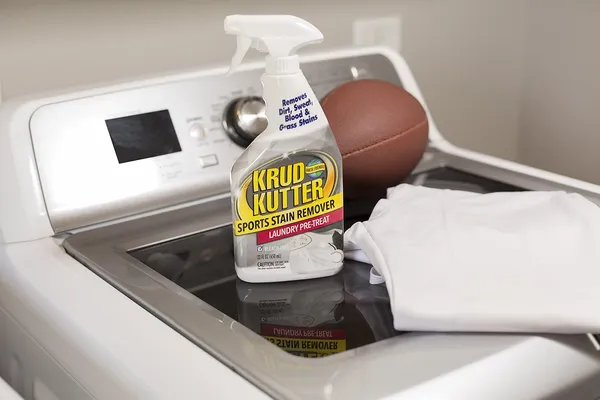 Krud_Kutter_Sports_Stain_Remover_Laundry_Pre-Treat_Spray_650Ml
