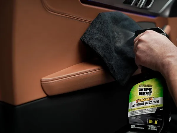 Wipe_New_Ceramic_Interior_Detailer_Spray_650Ml