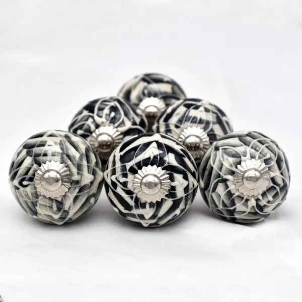 Ceramic_Vintage_Black_White_Geometric_Melon_Shaped_Cabinet_Knobs