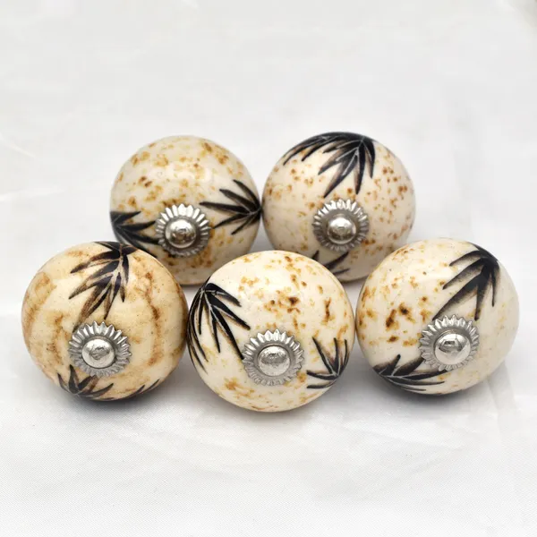 Ceramic_Rustic_Black_Floral_Botanical_Cabinet_Knobs
