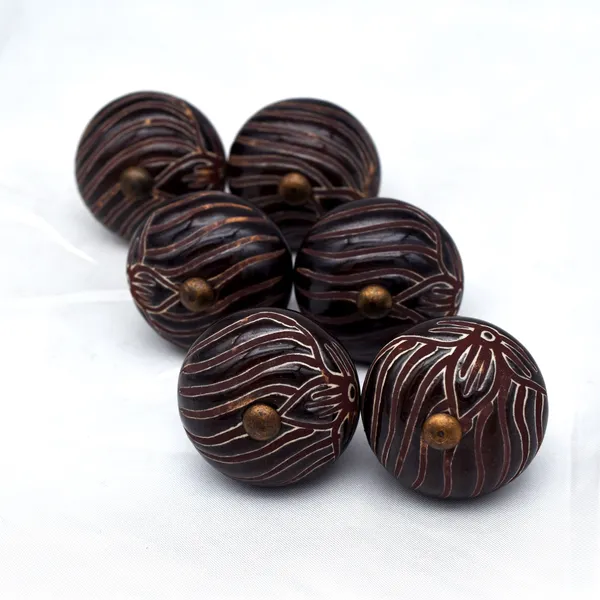 Wood_Traditional_Carved_Wave_Pattern_Spherical_Cabinet_Knobs