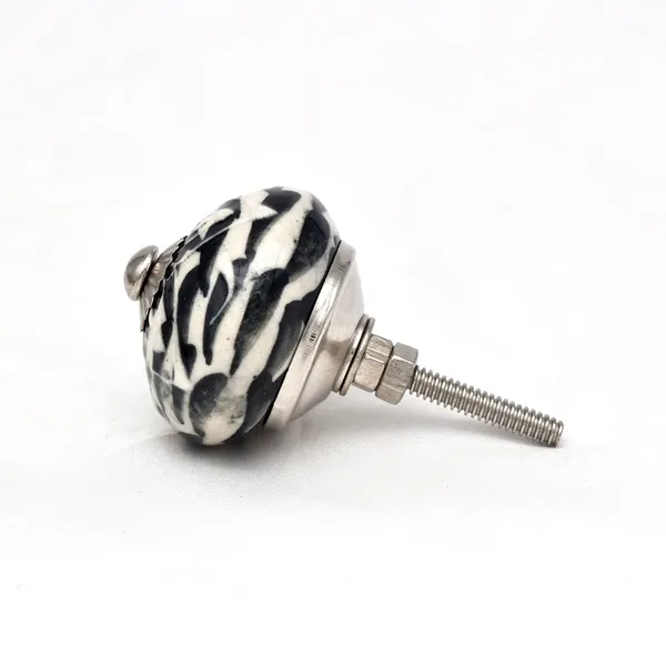 Ceramic_Vintage_Black_White_Geometric_Melon_Shaped_Cabinet_Knobs