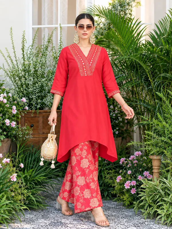 Red_Embellished_Kurta_Set_for_Women