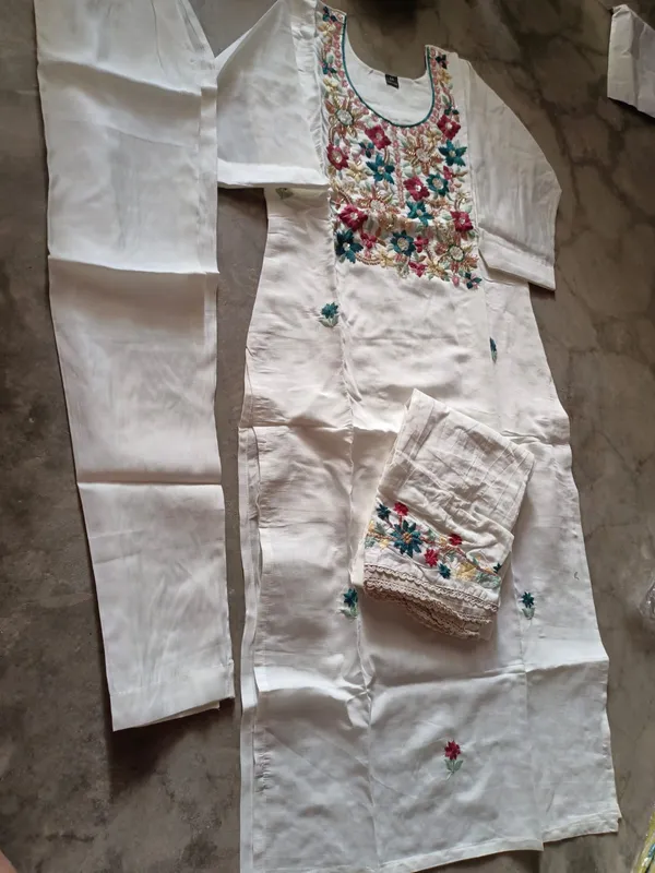 White_Cotton_Silk_Floral_Embroidered_Unstitched_Suit_Set_For_Women