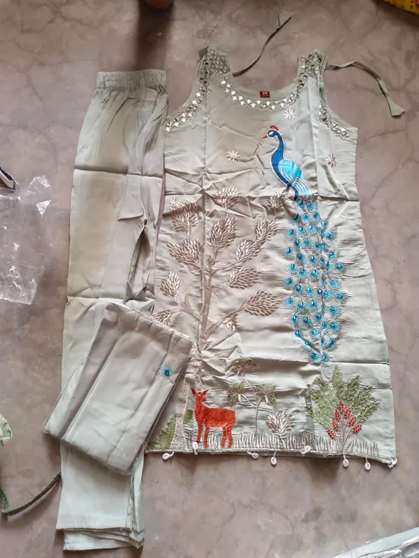 Multicolor_Cotton_Silk_Embroidered_Peacock_Motif_Kurta_Set_For_Women