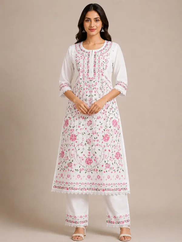White_Cotton_Floral_Embroidered_Kurta_Pajama_Set_For_Women