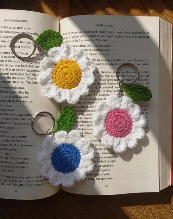 Daisy_Key_Chains_Combo