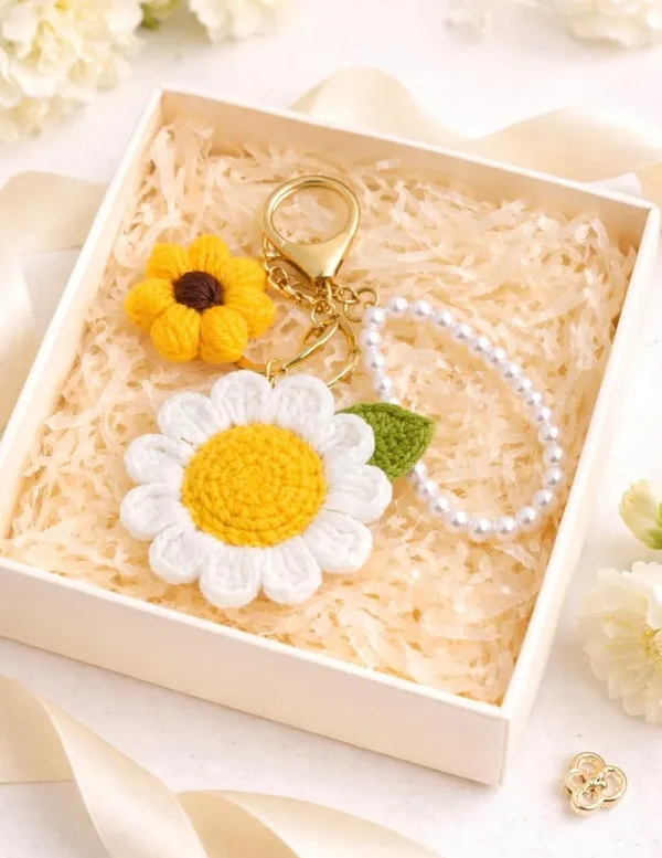 Sunflower_and_Daisy_Key_Chain_with_pearl