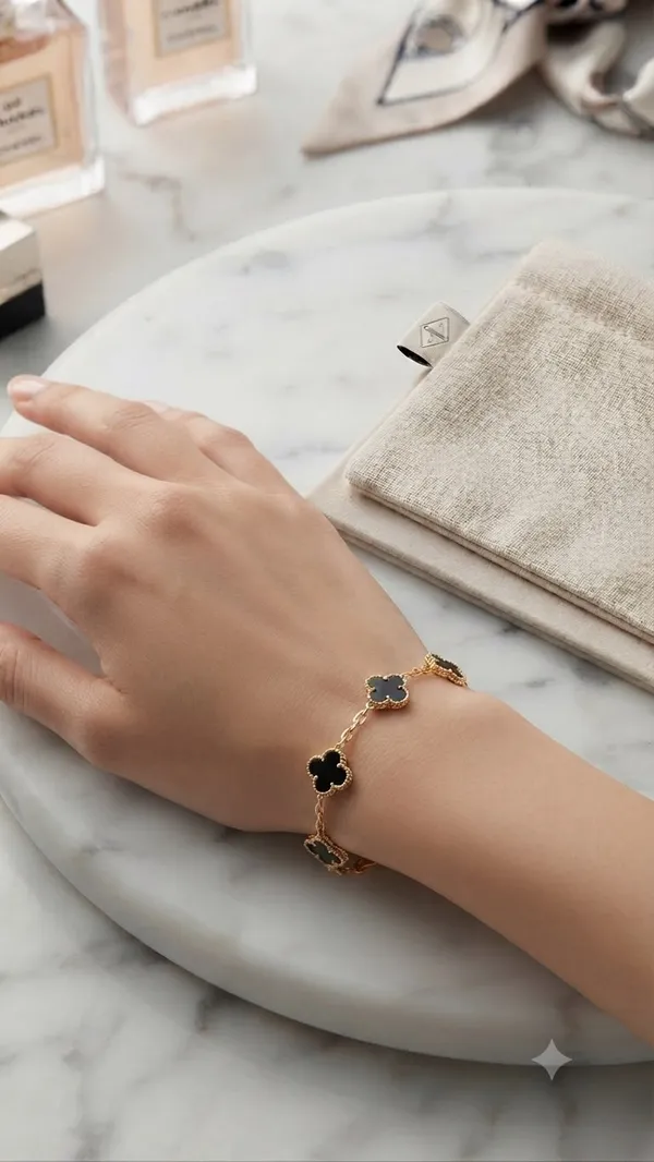 Black_clover_bracelet