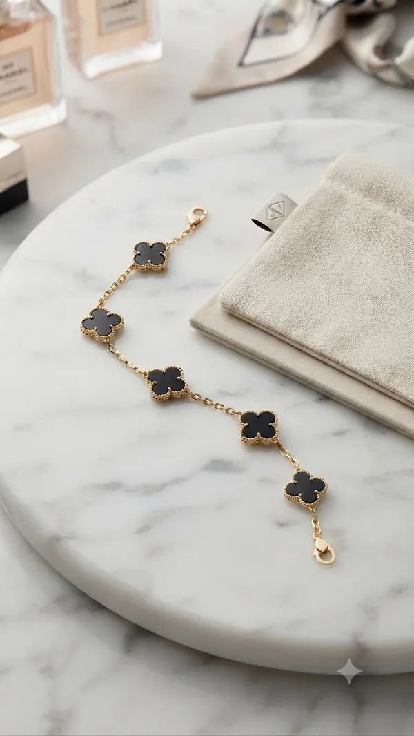 Black_clover_bracelet