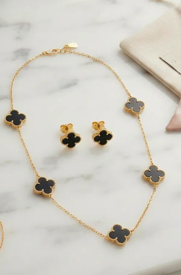 Jewels_galaxy_clover_anti_tarnish_set