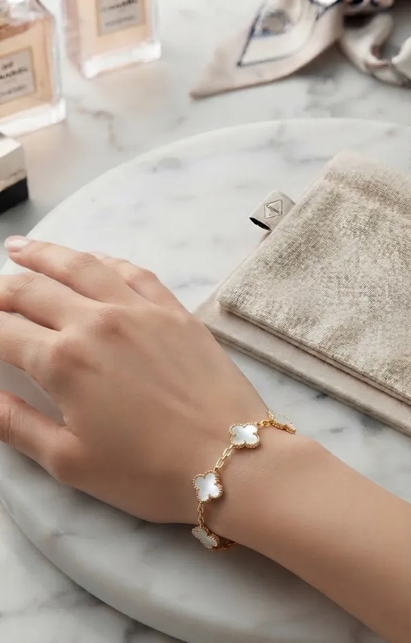 White_clover_bracelet