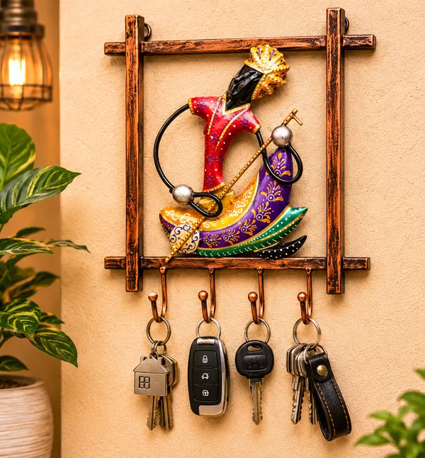 Iron_Frame_Traditional_Lady_Figurine_Wall_Key_Holder