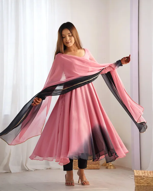 Pink_And_Black_Heavy_Pure_Soft_Fox_Georgette_Anarkali_Suit_Set_For_Women