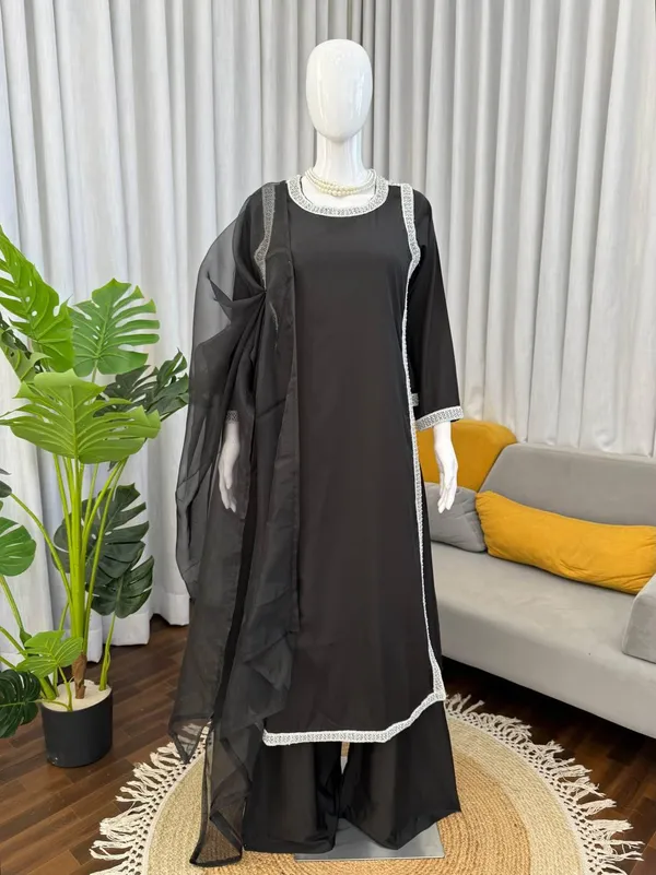 Black_Natural_Crep_Suit_Set_For_Women