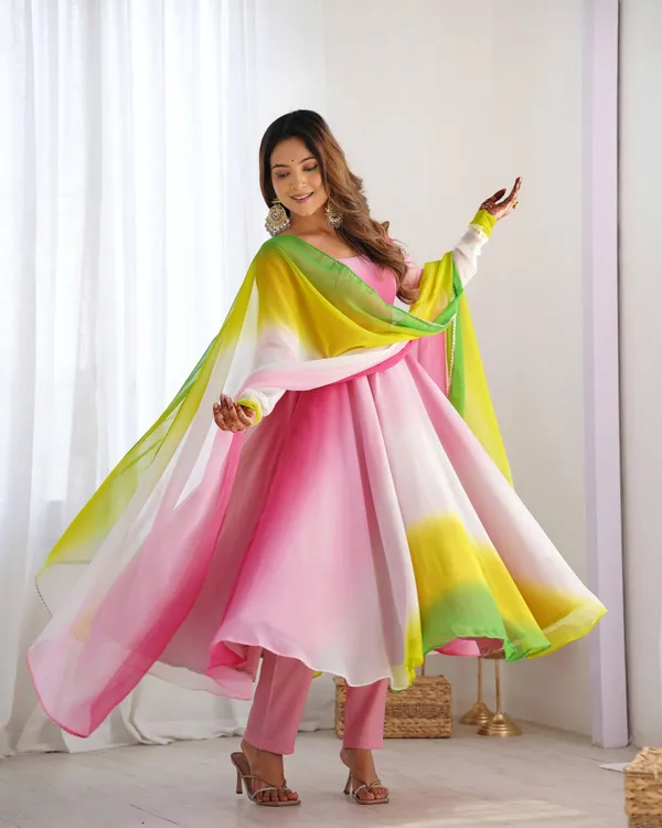 Pink_Heavy_Pure_Soft_Fox_Georgette_Anarkali_Suit_Set_For_Women