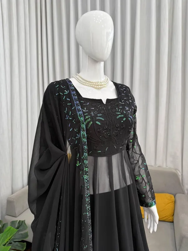 Black_Foux_Gorgette_Anarkai_Suit_Set_For_Women