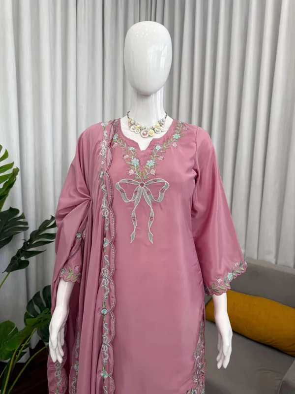 Pink_Natural_Crep_Kurta_Palazzo_Dupatta_Set_For_Women