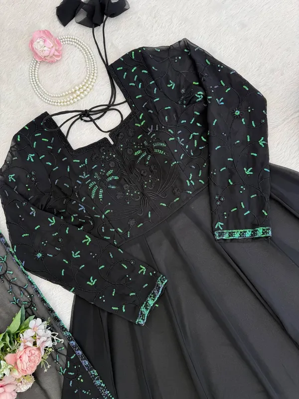 Black_Foux_Gorgette_Anarkali_Suit_Dupatta_Set_For_Women