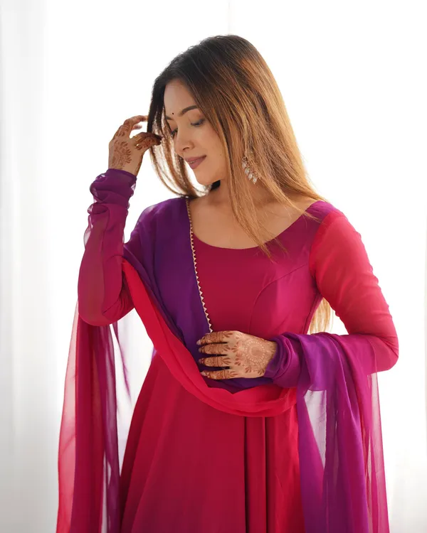 Pink_And_Purple_Heavy_Pure_Soft_Fox_Georgette_Anarkali_Suit_Set_For_Women