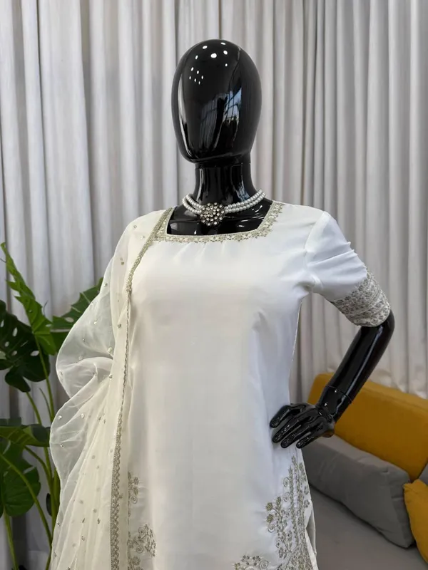 White_Natural_Crep_Kurta_Palazzo_Set_For_Women