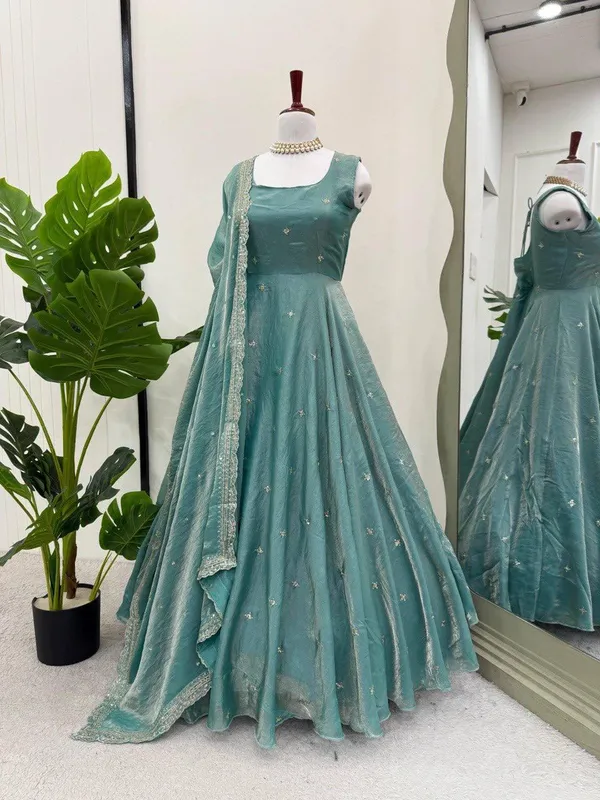 Turquoise_Fandy_Silk_Suit_Set_For_Women