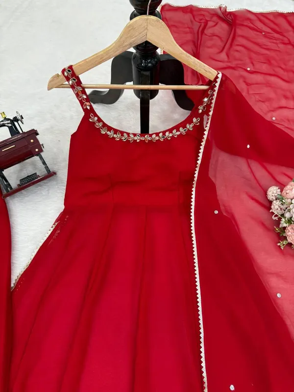 Red_Foux_Gorgette_Anarkali_Suit_Set_For_Women