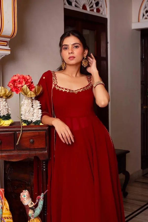 Red_Foux_Gorgette_Anarkali_Suit_Set_For_Women