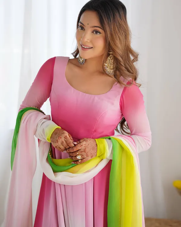 Pink_Heavy_Pure_Soft_Fox_Georgette_Anarkali_Suit_Set_For_Women
