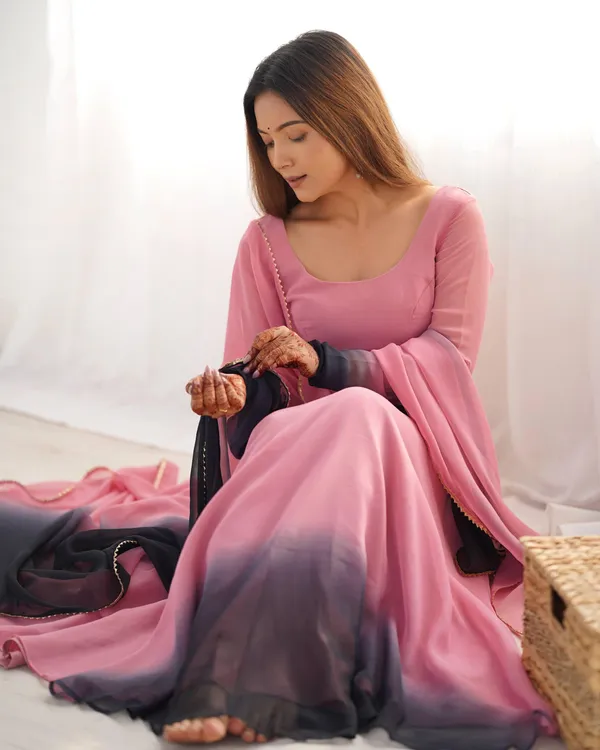 Pink_And_Black_Heavy_Pure_Soft_Fox_Georgette_Anarkali_Suit_Set_For_Women