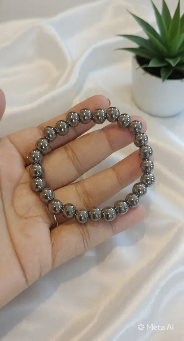 Hematite_black_Shiny_crystal__Premium_quality_bracelet_