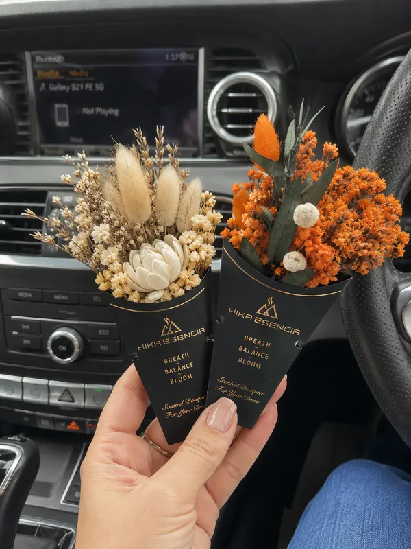 Mini_Dry_Flower_Bouquet_for_Car