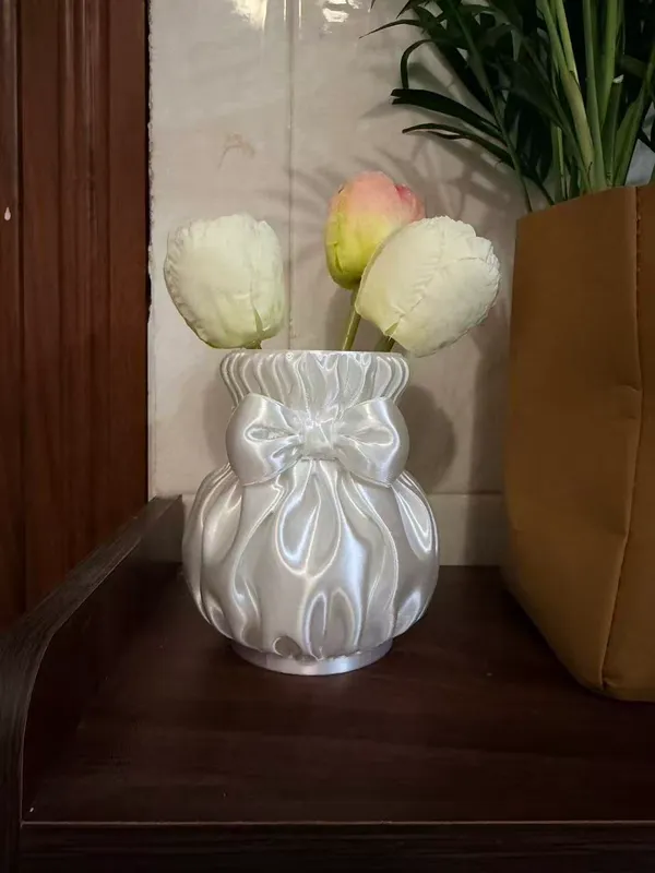 PLA_3D_Print_Satin_Feminine_Ruched_Bow_Vase_Makeup_Brush_Holder