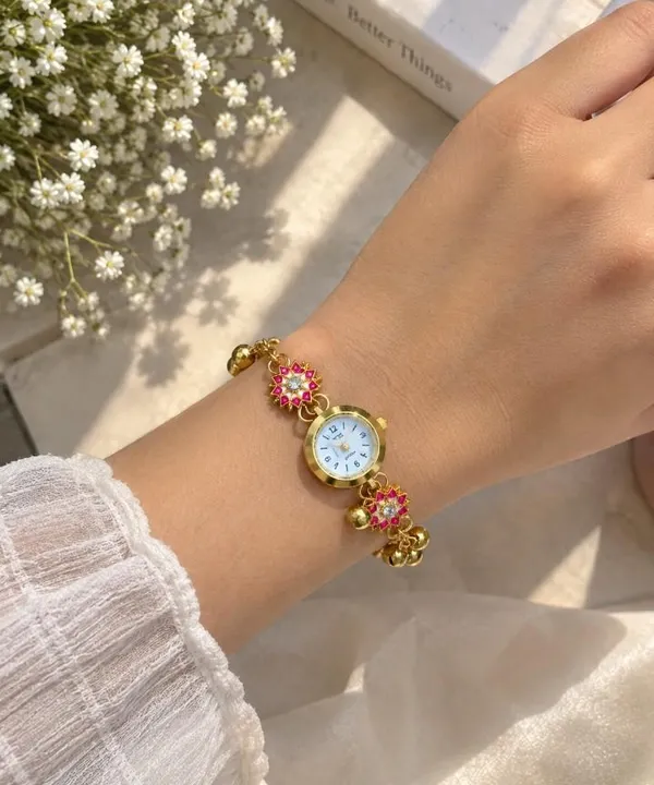 Elegant_Gold_Decorative_Mini_Clock_with_Chain-_Kashmiri_Watch