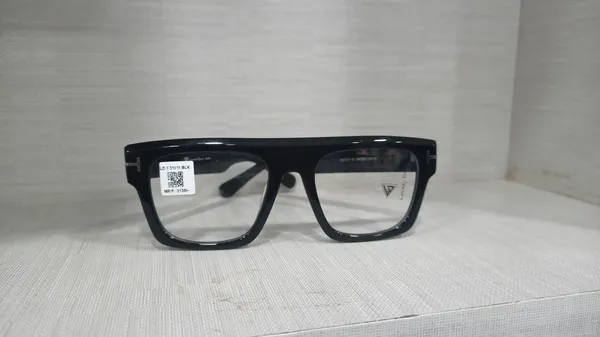 Black_Rectangular_Eyeglasses_for_Adults