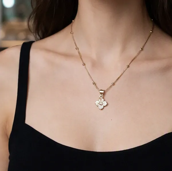 Silver_Sterling_Floral_Stone_Pendant_Necklace_For_Women