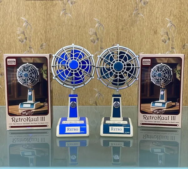 Royal_Blue_And_Navy_Blue_Metal_And_Plastic_Table_Fan_For_Home,_Office,_Study_Pack_Of_1