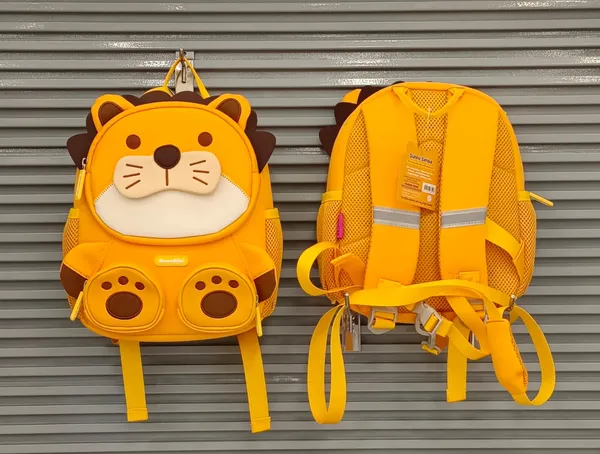 Yellow_Plastic_Backpack_For_Kids