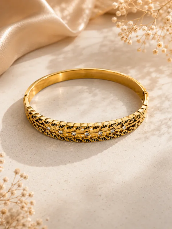 Gold_Plated_Textured_Dual_Bangle_Set