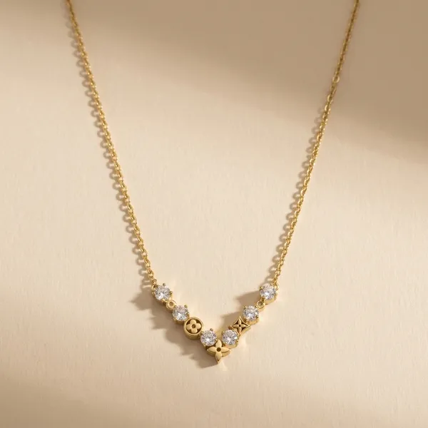 Gold_Plated_Crystal_Smiley_Star_Charm_Necklace_For_Women