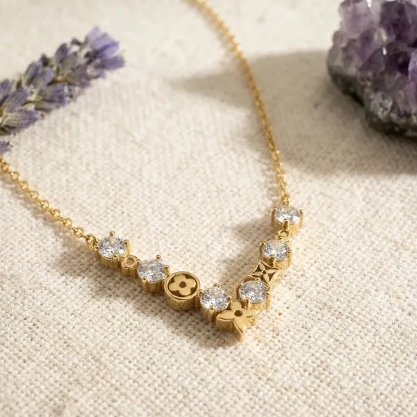 Gold_Plated_Crystal_Smiley_Star_Charm_Necklace_For_Women