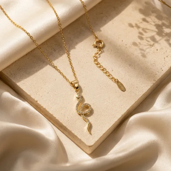 Gold_Plated_Snake_Design_Pendant_Necklace_For_Women