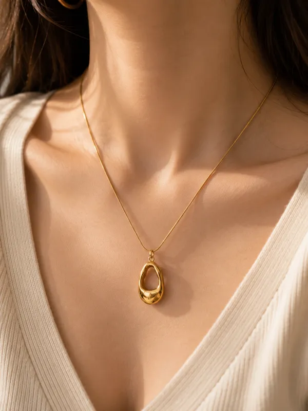 Luxury_Pendant_Set_(Round_Style)_For_Girls_&_Women