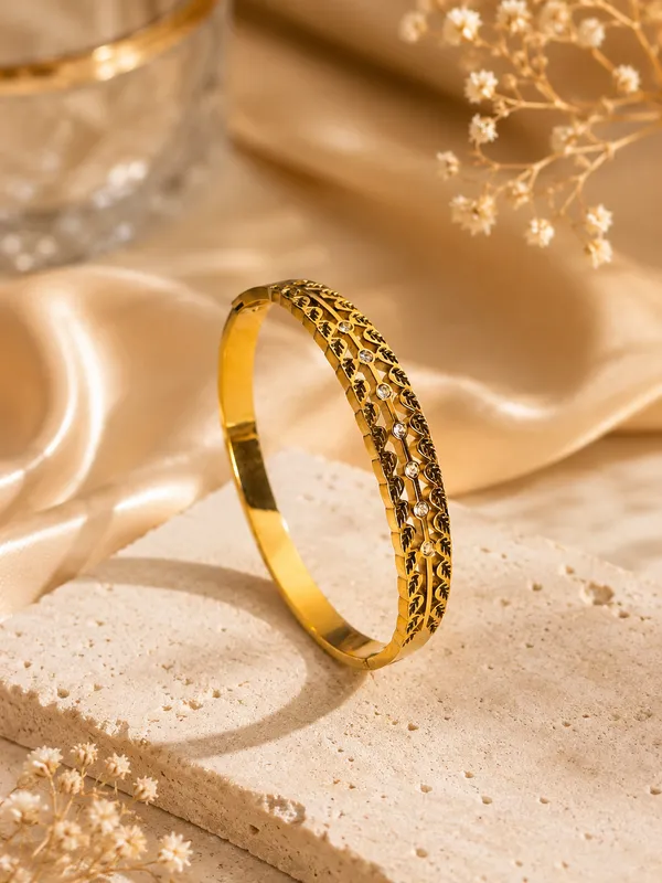 Gold_Plated_Textured_Dual_Bangle_Set