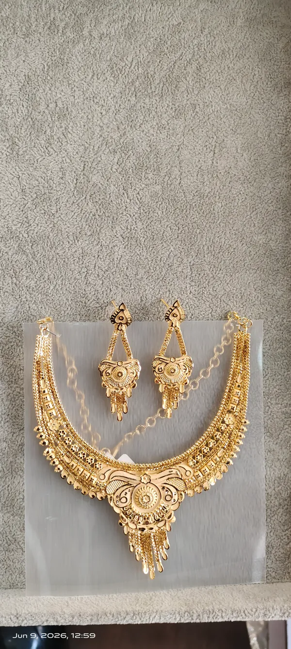 Gold_PlatedCopper_Ethnic_Necklace_Set_With_Earrings_For_Women