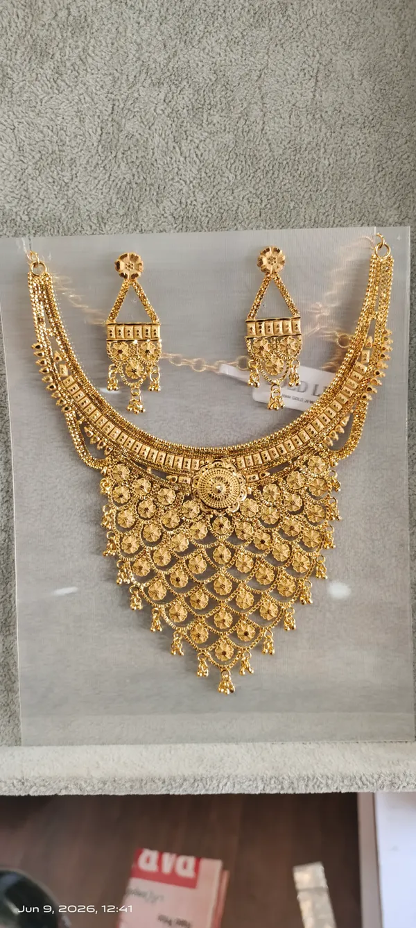 Gold_Plated_Copper_Bridal_Necklace_Set_With_Earrings_For_Women