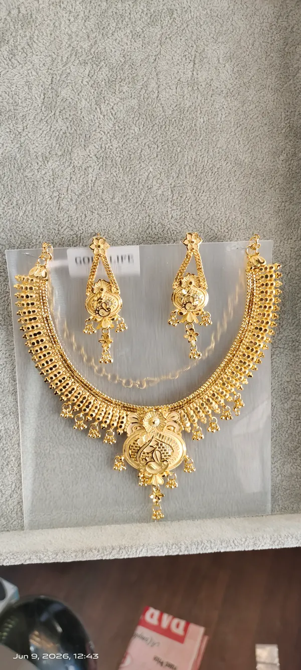 Gold_One_Gram_Plated_Peacock_Motif_Necklace_Set_With_Earrings_For_Women